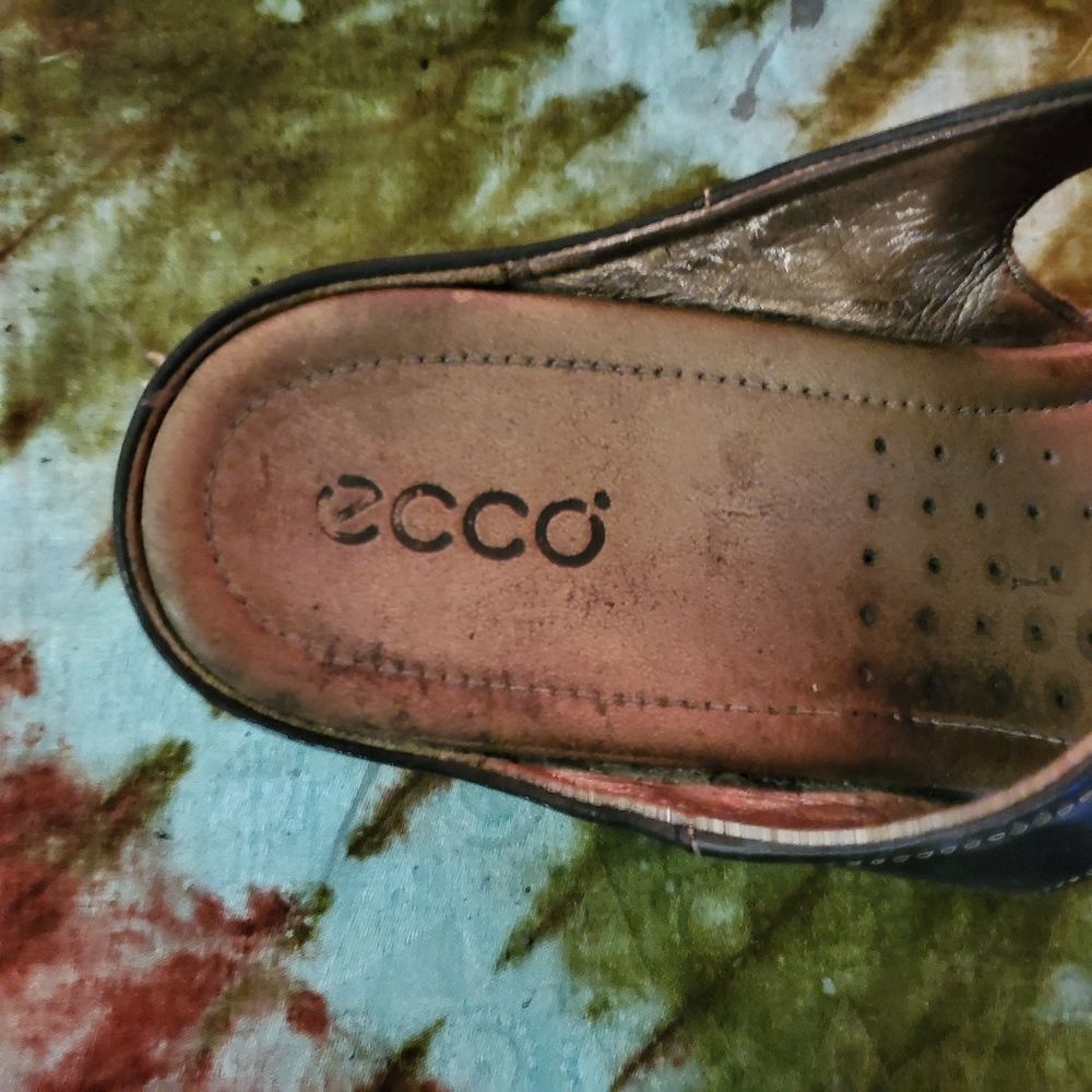 ECCO SANDALS - Picture 2 of 5